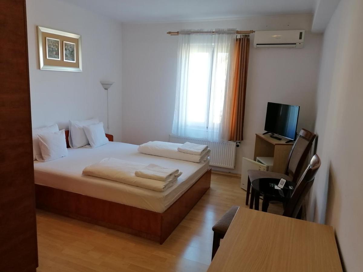 Casa La Fayette Ξενοδοχείο Τιμισοάρα Εξωτερικό φωτογραφία
