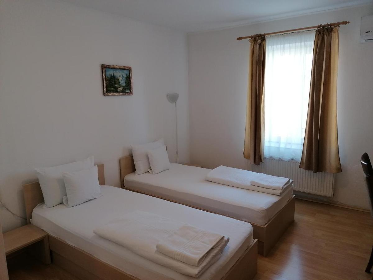 Casa La Fayette Ξενοδοχείο Τιμισοάρα Εξωτερικό φωτογραφία